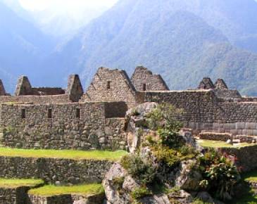 7 Days - 6 Nights: Arica - Arequipa - Machu Picchu - Arica